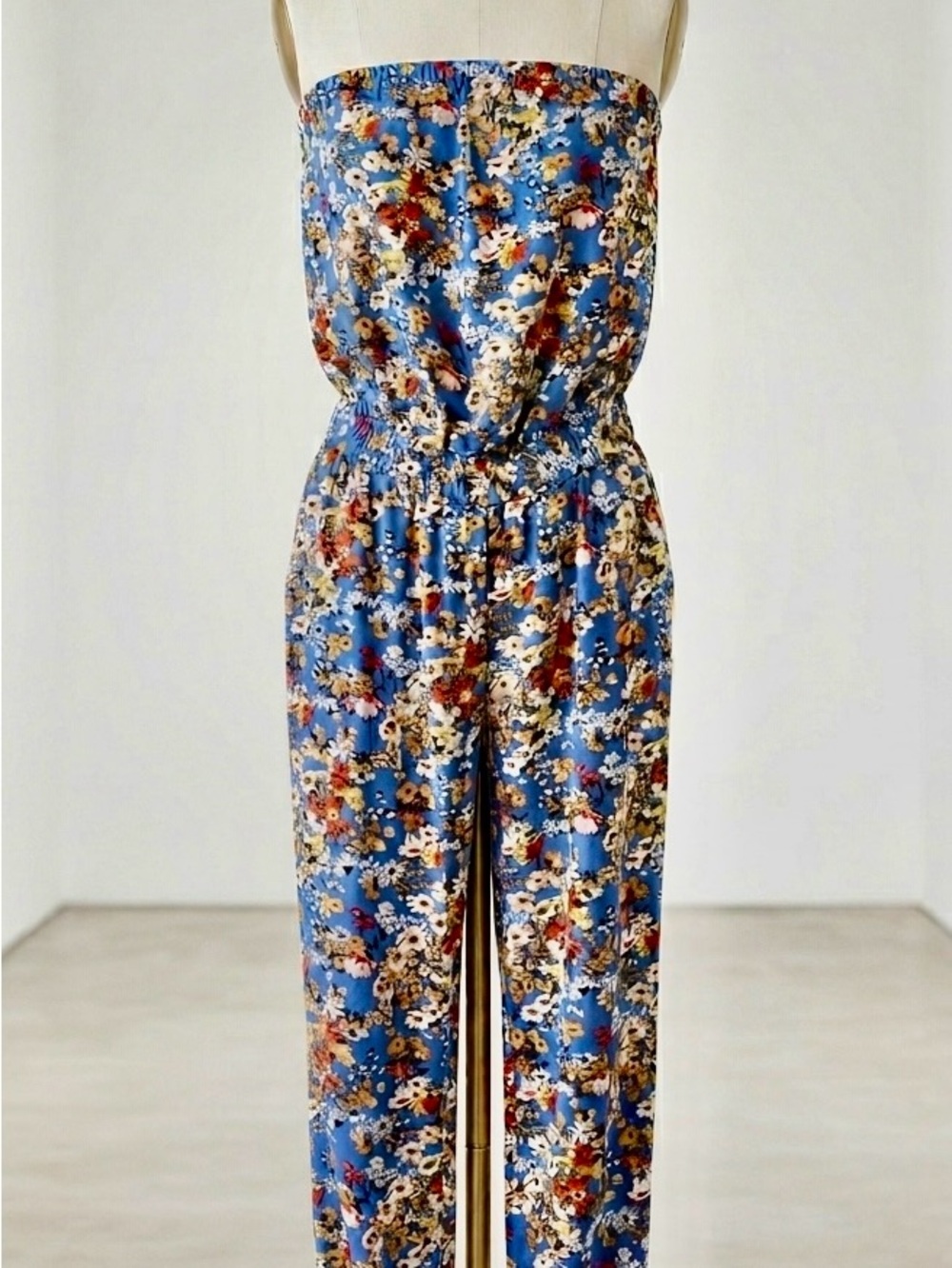 Sunday Best| Aritzia| Blue,Yellow.Orange Floral Strapless Cuffed Jumpsuit Sz XXS